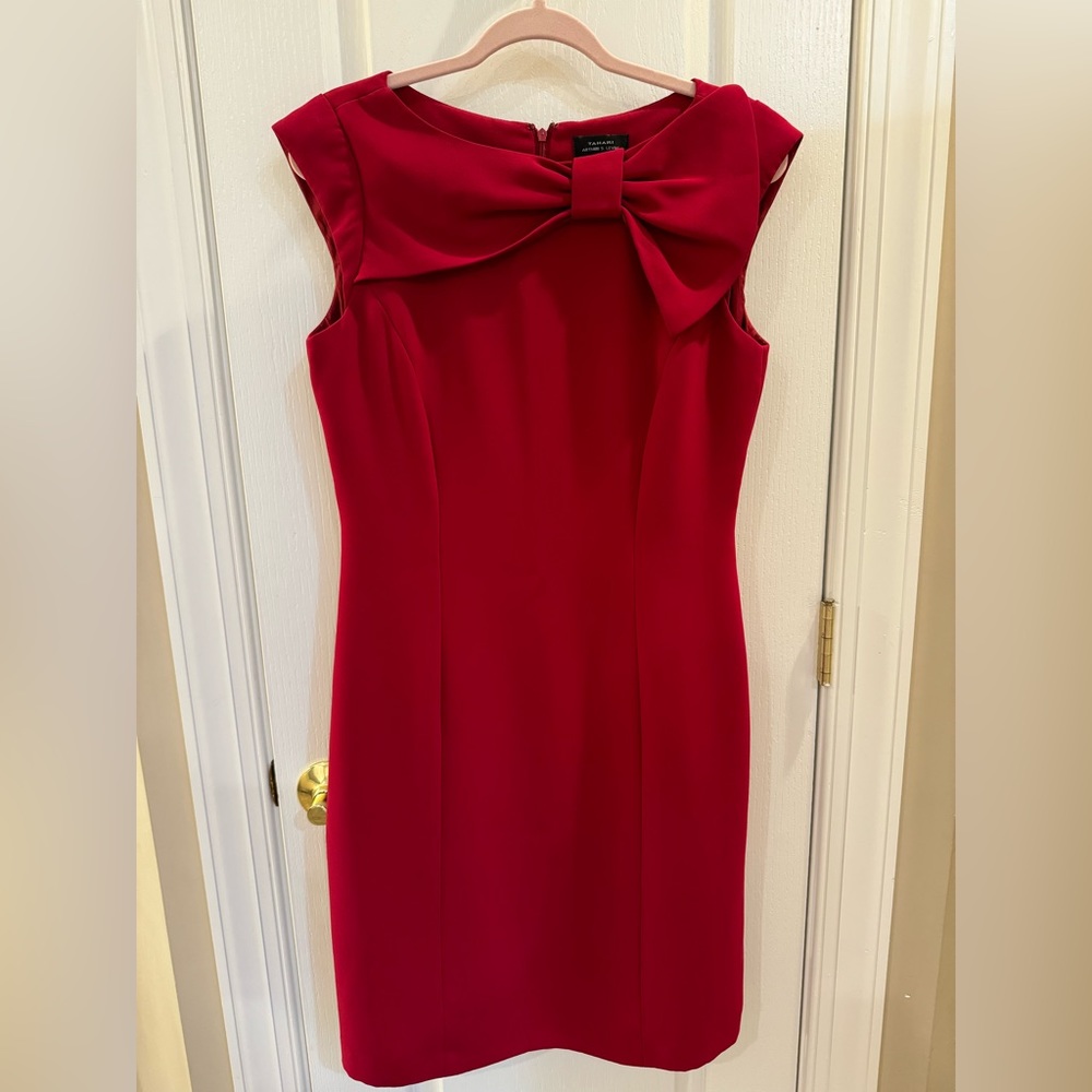 Tahari red dress, Size 6